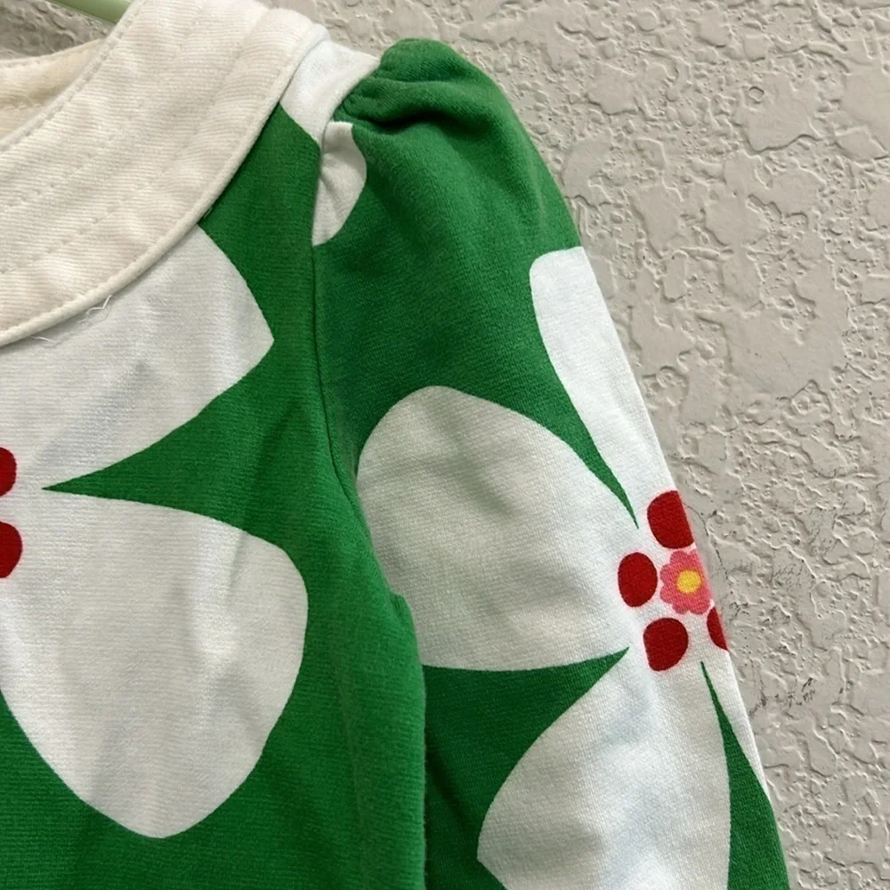 Green gap baby dress size two years white flower pattern green and gold buttons